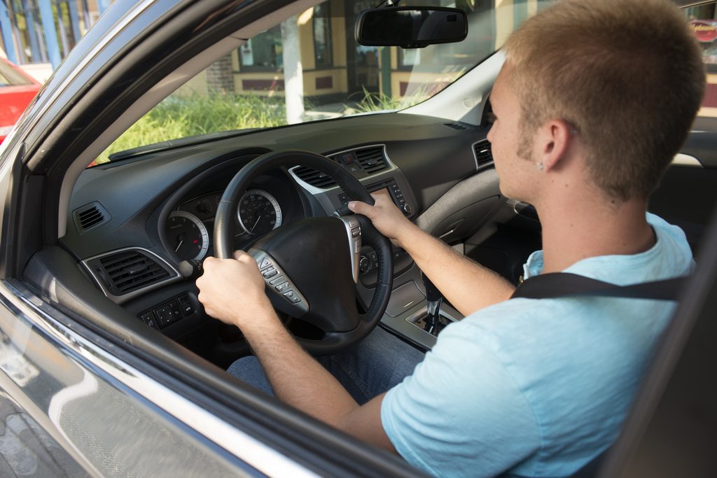 how to help your teen practice driving